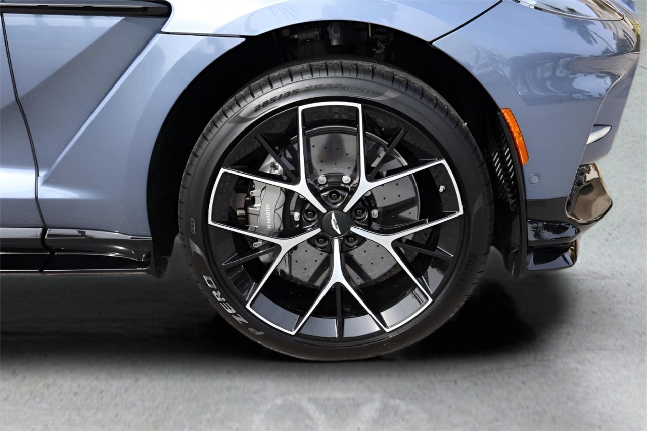 2026 Aston Martin DBX 707