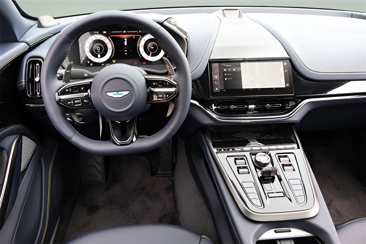 2025 Aston Martin DBX 707