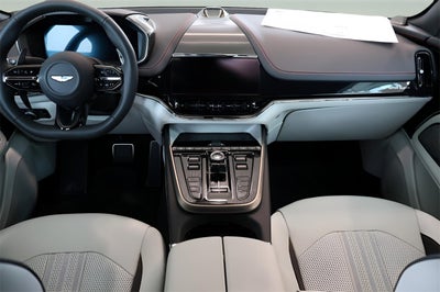 2025 Aston Martin DBX 707