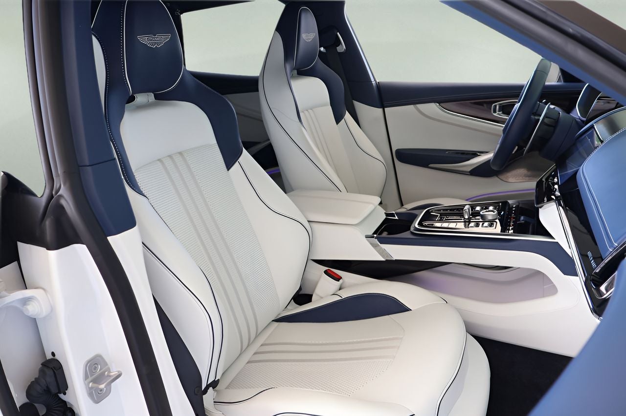 2025 Aston Martin DBX 707