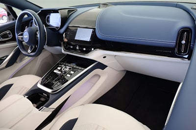 2025 Aston Martin DBX 707