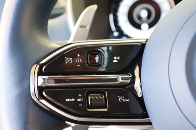 2025 Aston Martin DBX 707