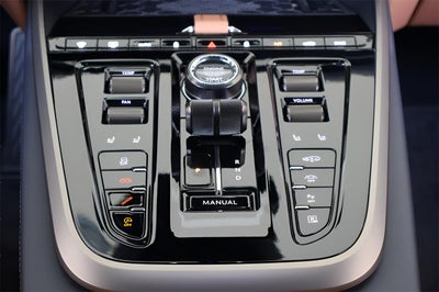 2026 Aston Martin DBX 707