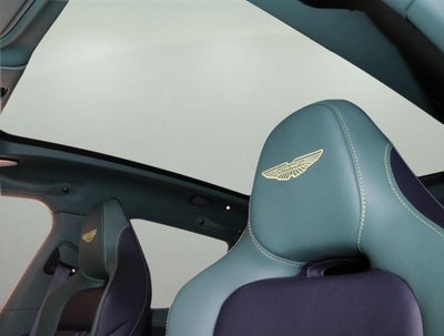 2025 Aston Martin DBX 707