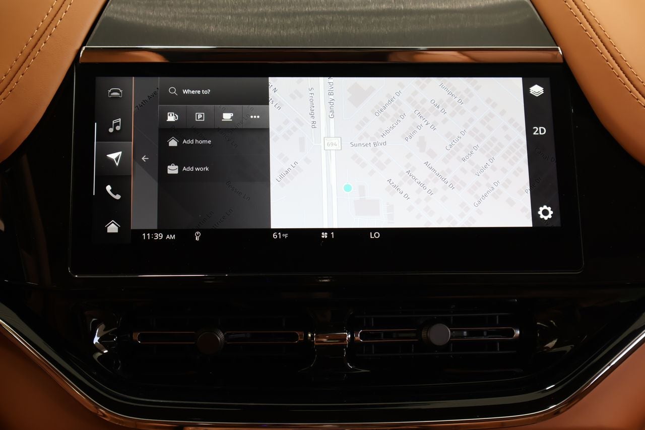 2026 Aston Martin DBX 707