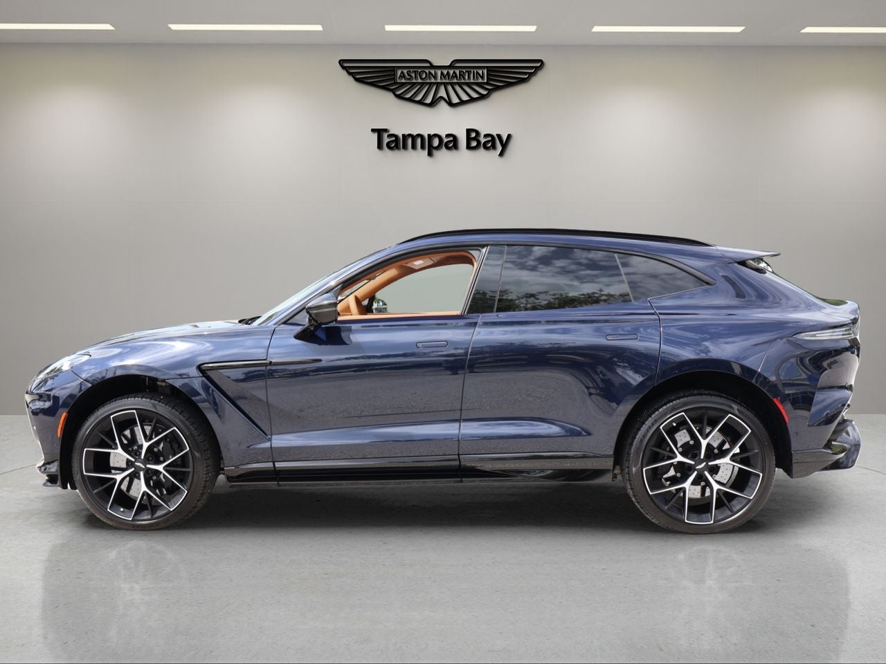 2026 Aston Martin DBX 707