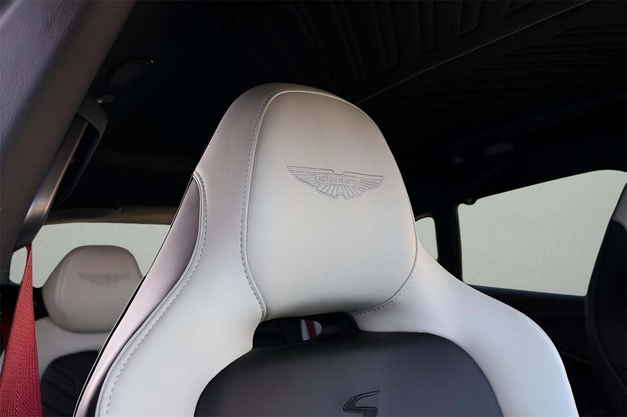 2026 Aston Martin DBX Base