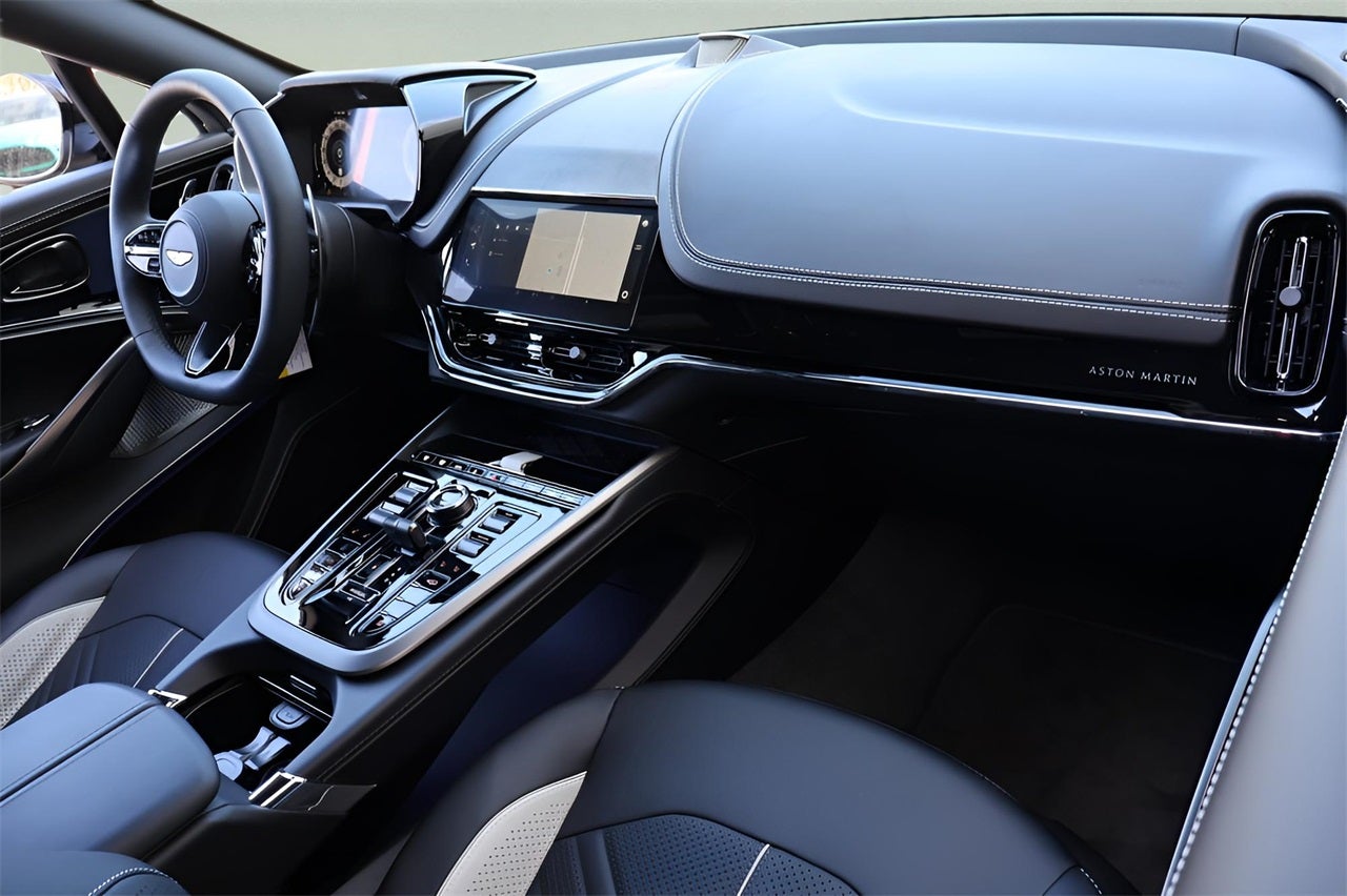 2026 Aston Martin DBX Base