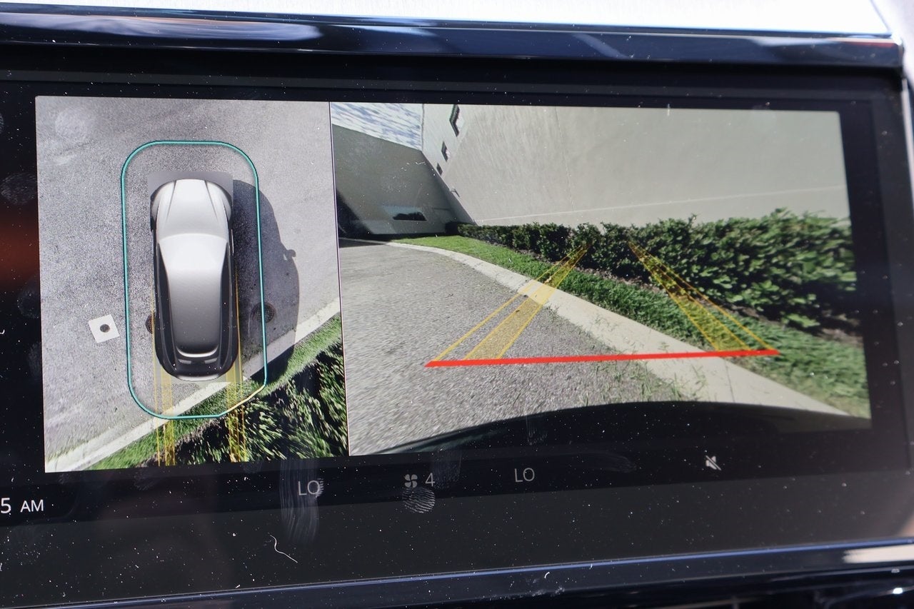 2026 Aston Martin DBX Base