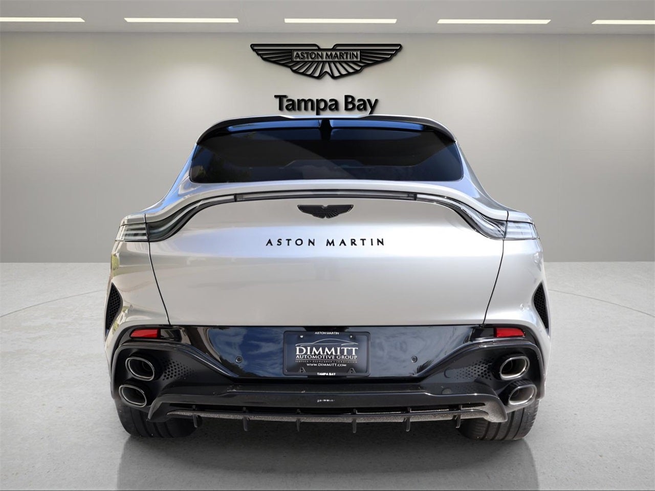 2026 Aston Martin DBX Base