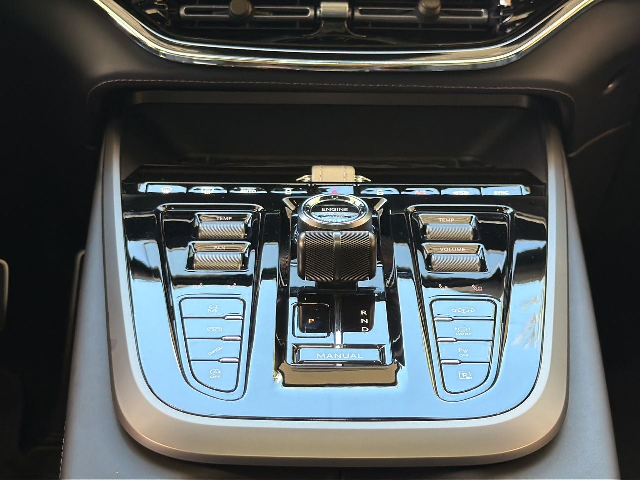 2026 Aston Martin DBX S