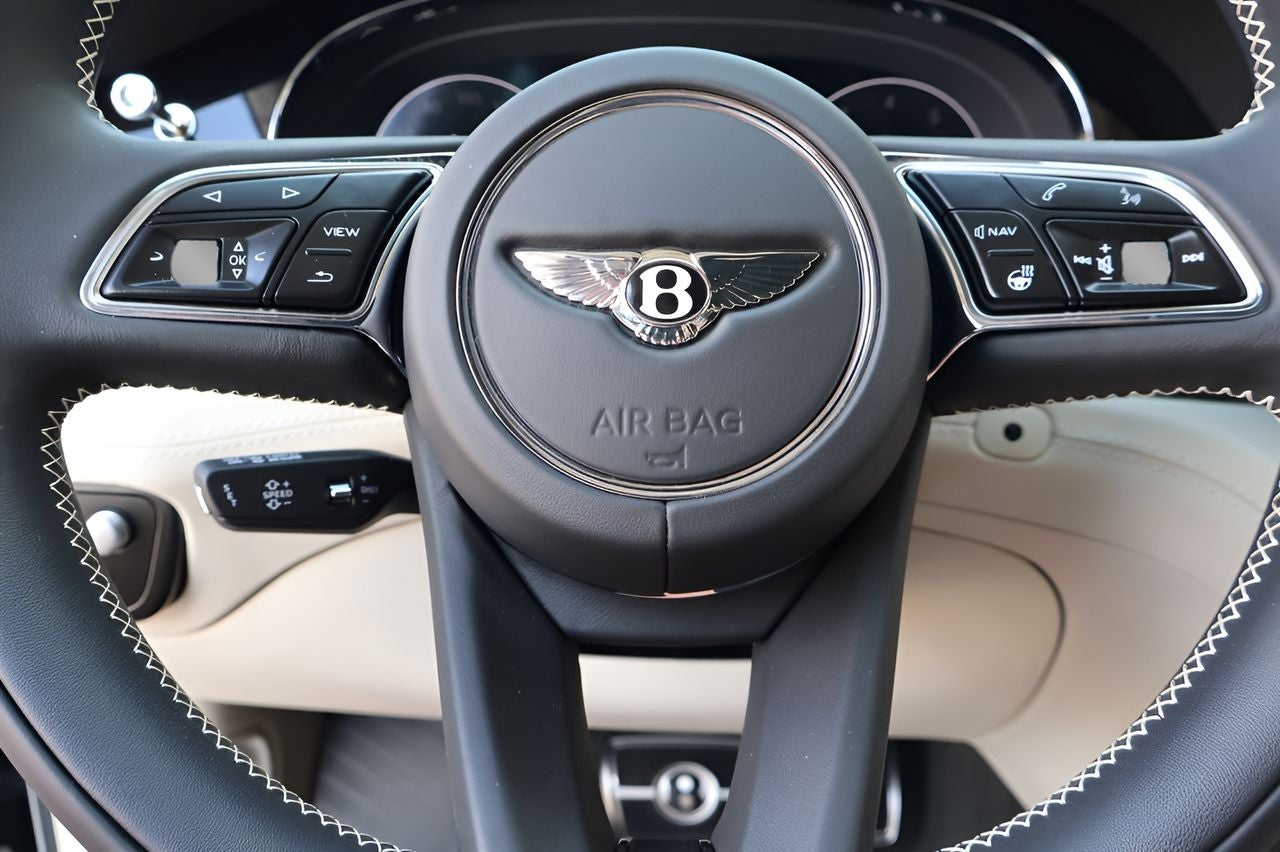 2022 Bentley Bentayga Base