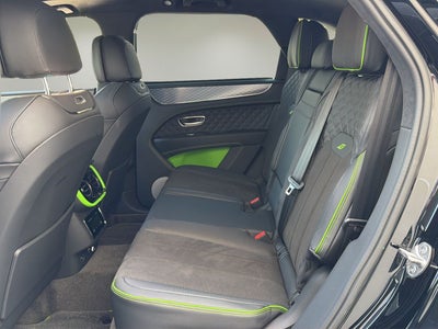 2025 Bentley Bentayga V8