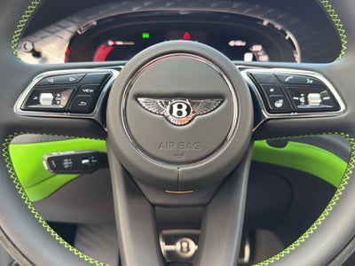 2025 Bentley Bentayga V8