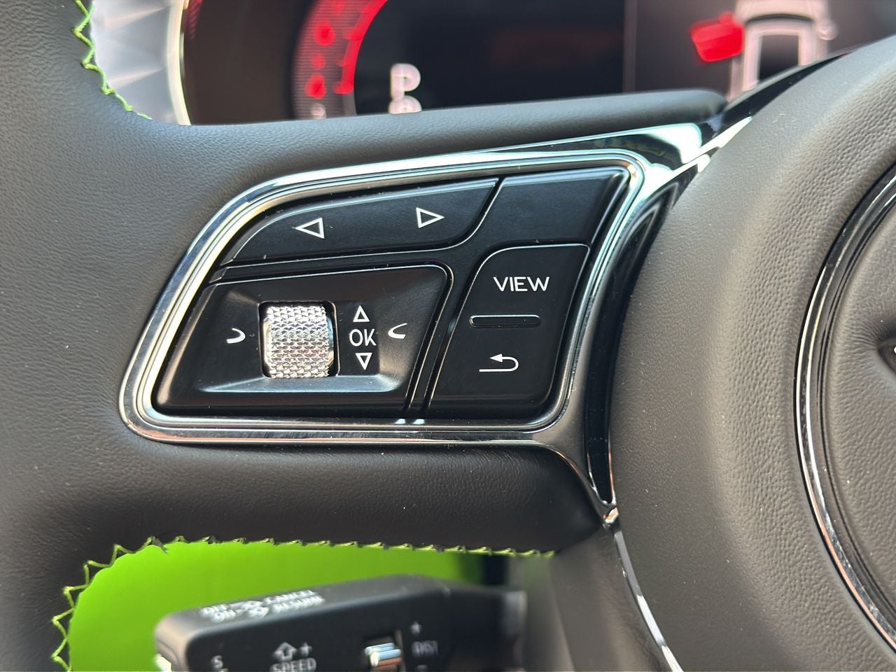 2025 Bentley Bentayga V8