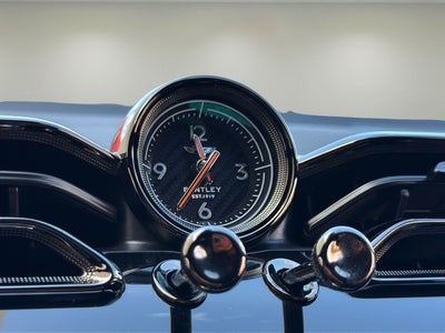 2025 Bentley Bentayga V8