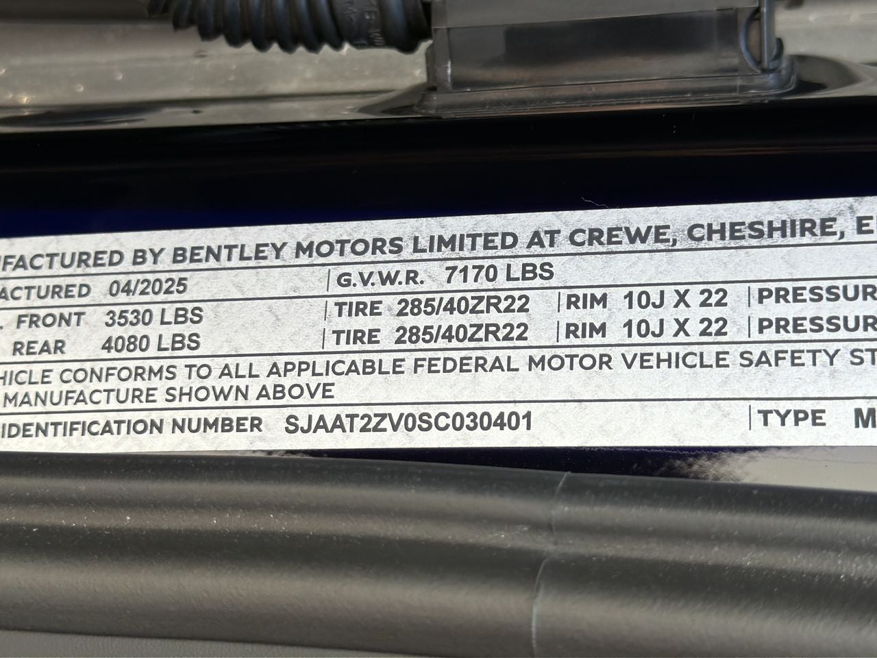 2025 Bentley Bentayga V8