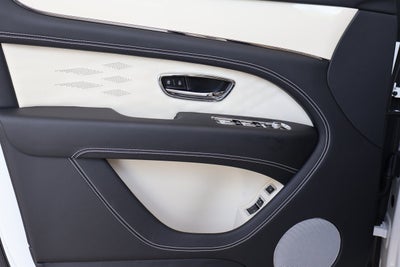 2025 Bentley Bentayga V8