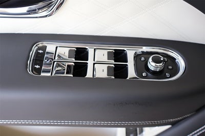 2025 Bentley Bentayga V8