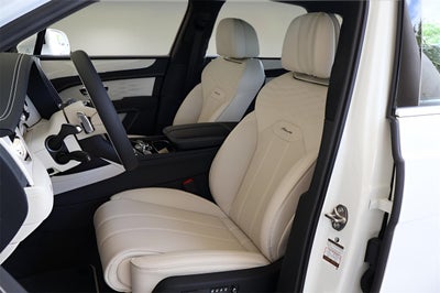 2025 Bentley Bentayga V8
