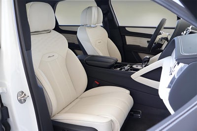 2025 Bentley Bentayga V8