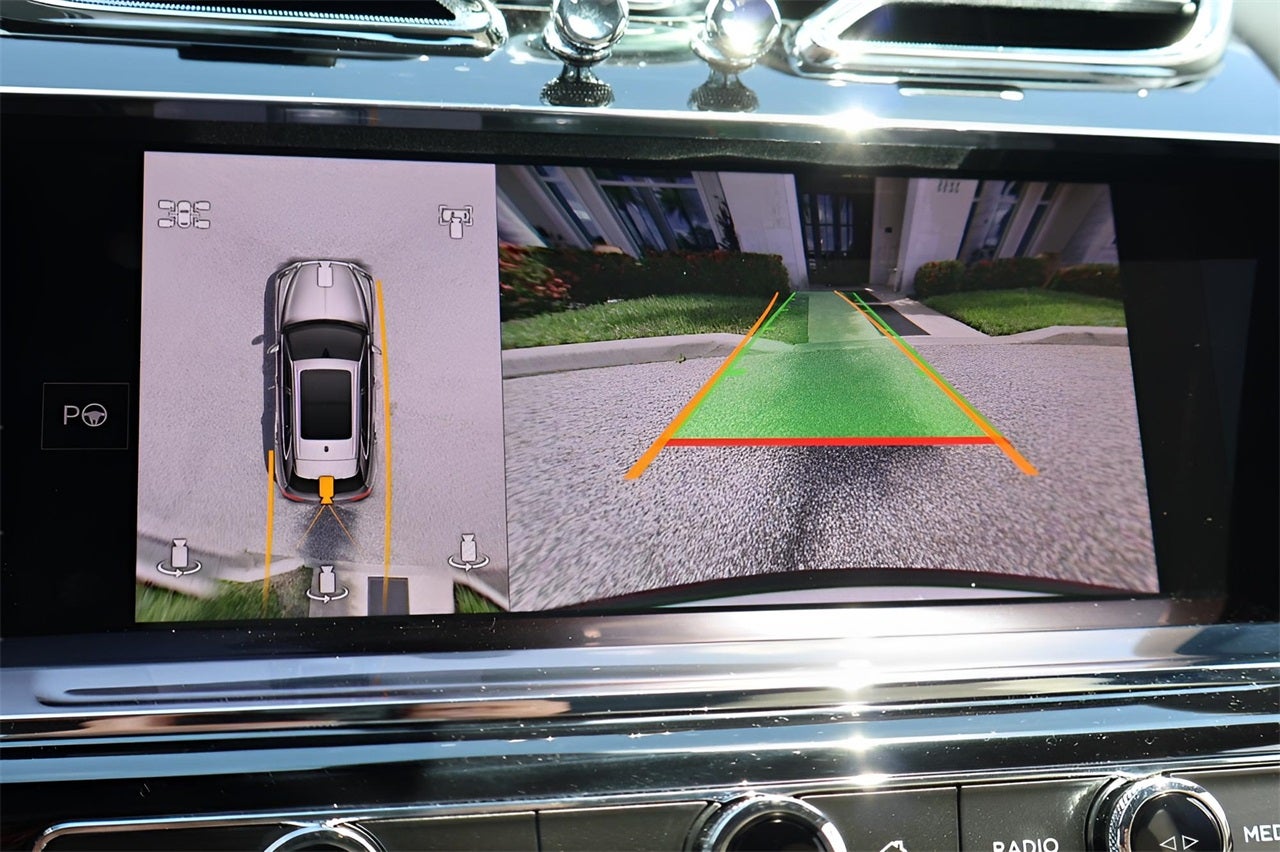 2025 Bentley Bentayga V8