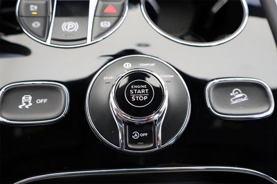 2025 Bentley Bentayga V8