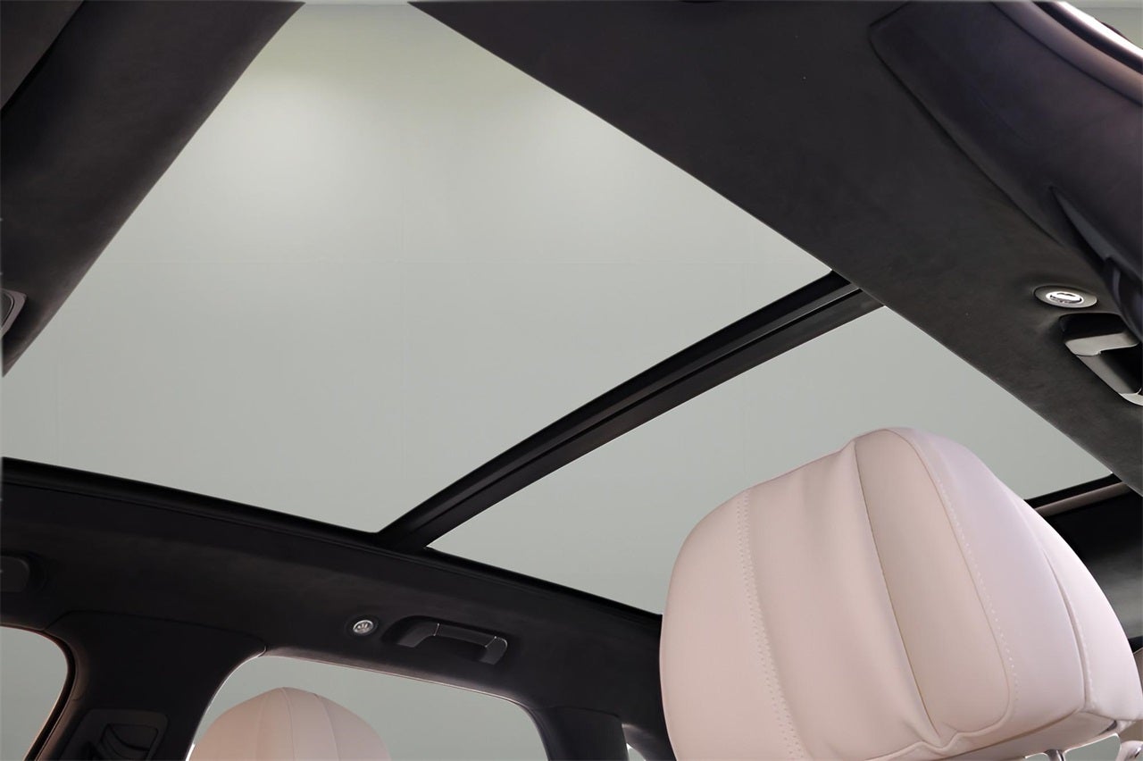 2025 Bentley Bentayga V8