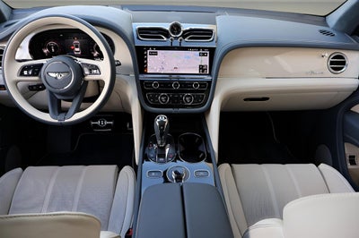 2025 Bentley Bentayga Azure V8