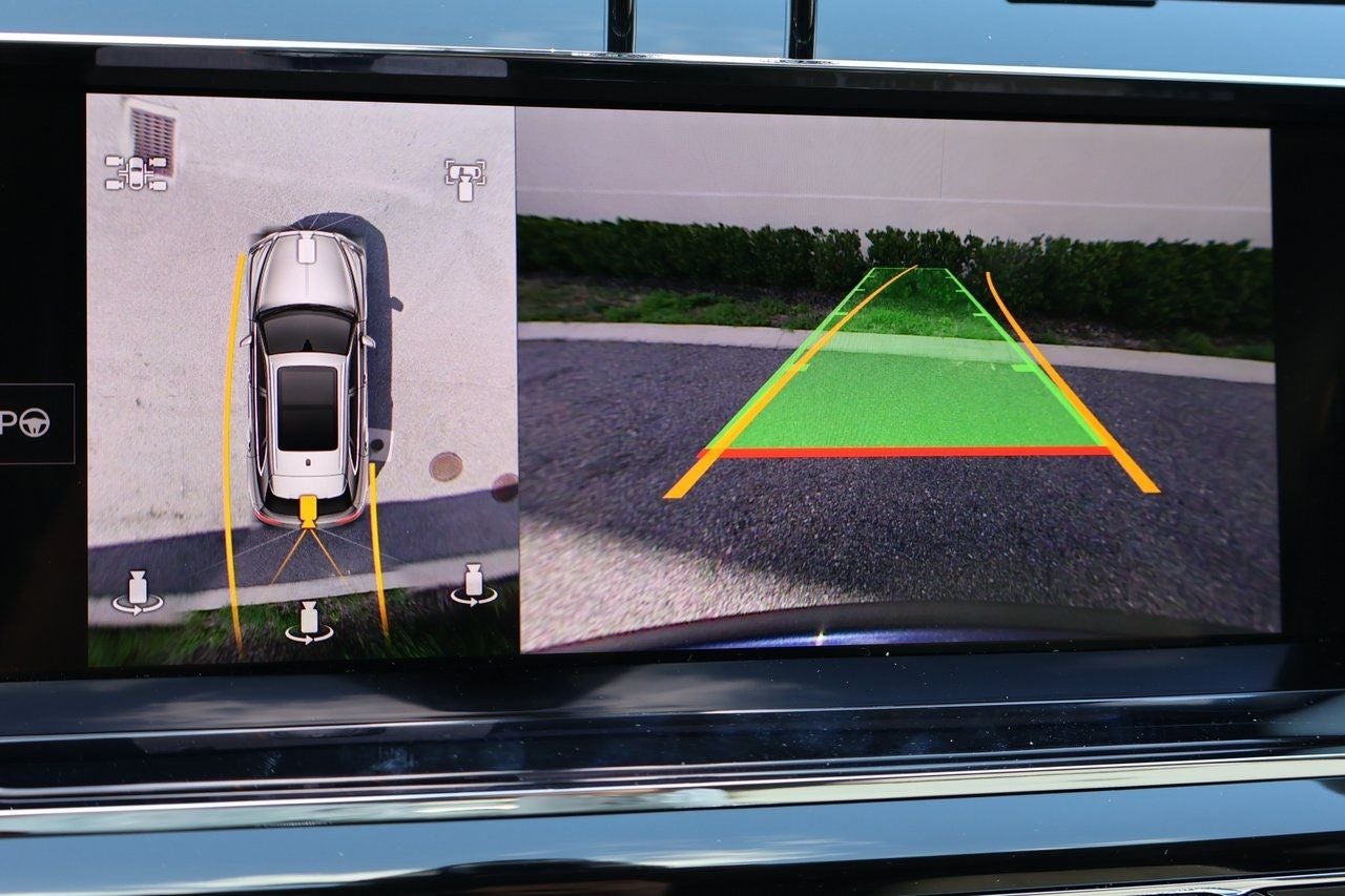 2025 Bentley Bentayga Azure V8