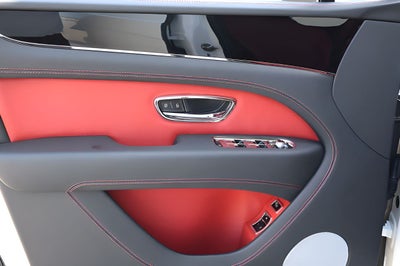2025 Bentley Bentayga Base