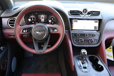 2025 Bentley Bentayga V8