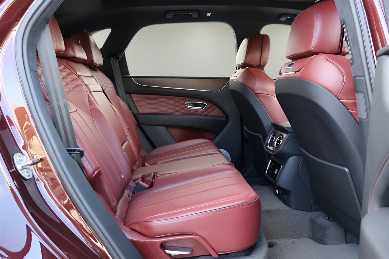 2025 Bentley Bentayga V8