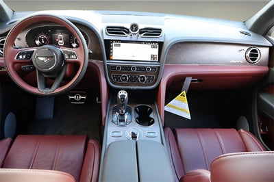 2025 Bentley Bentayga V8