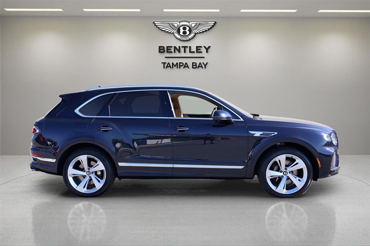 2025 Bentley Bentayga V8