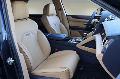 2025 Bentley Bentayga V8