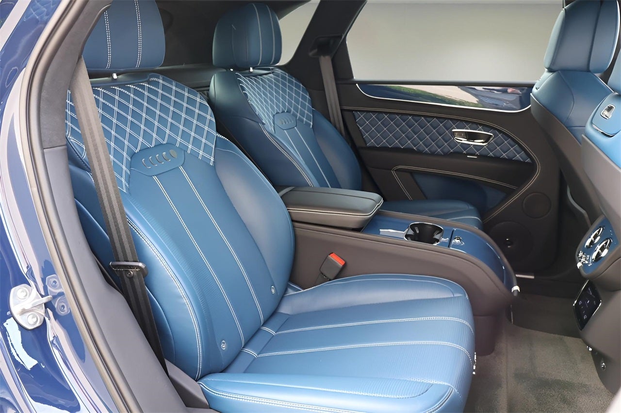 2023 Bentley Bentayga Base