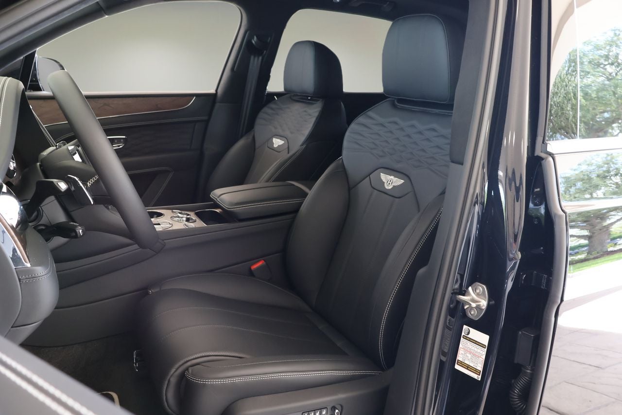 2026 Bentley Bentayga Azure V8