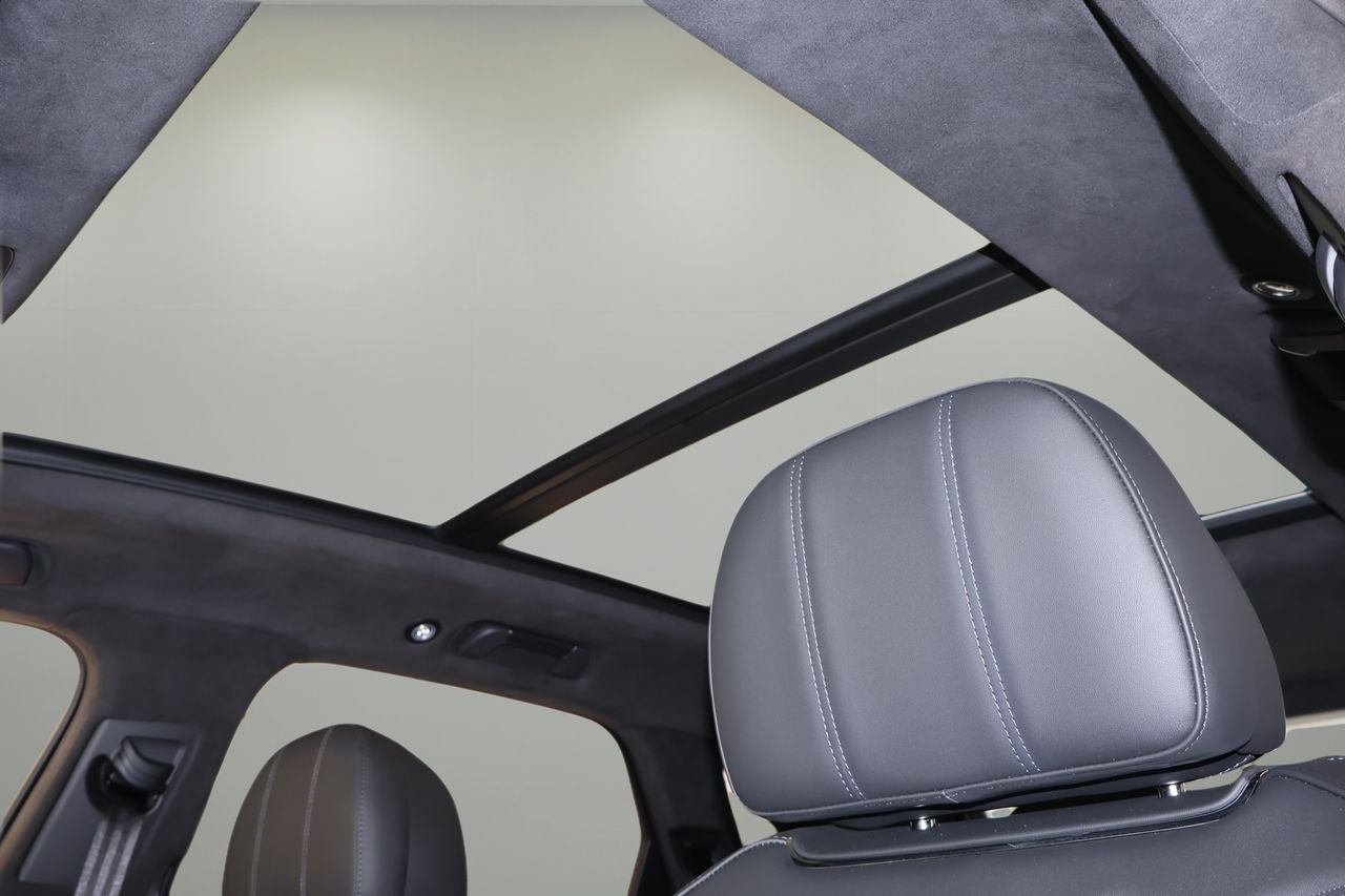 2026 Bentley Bentayga Azure V8