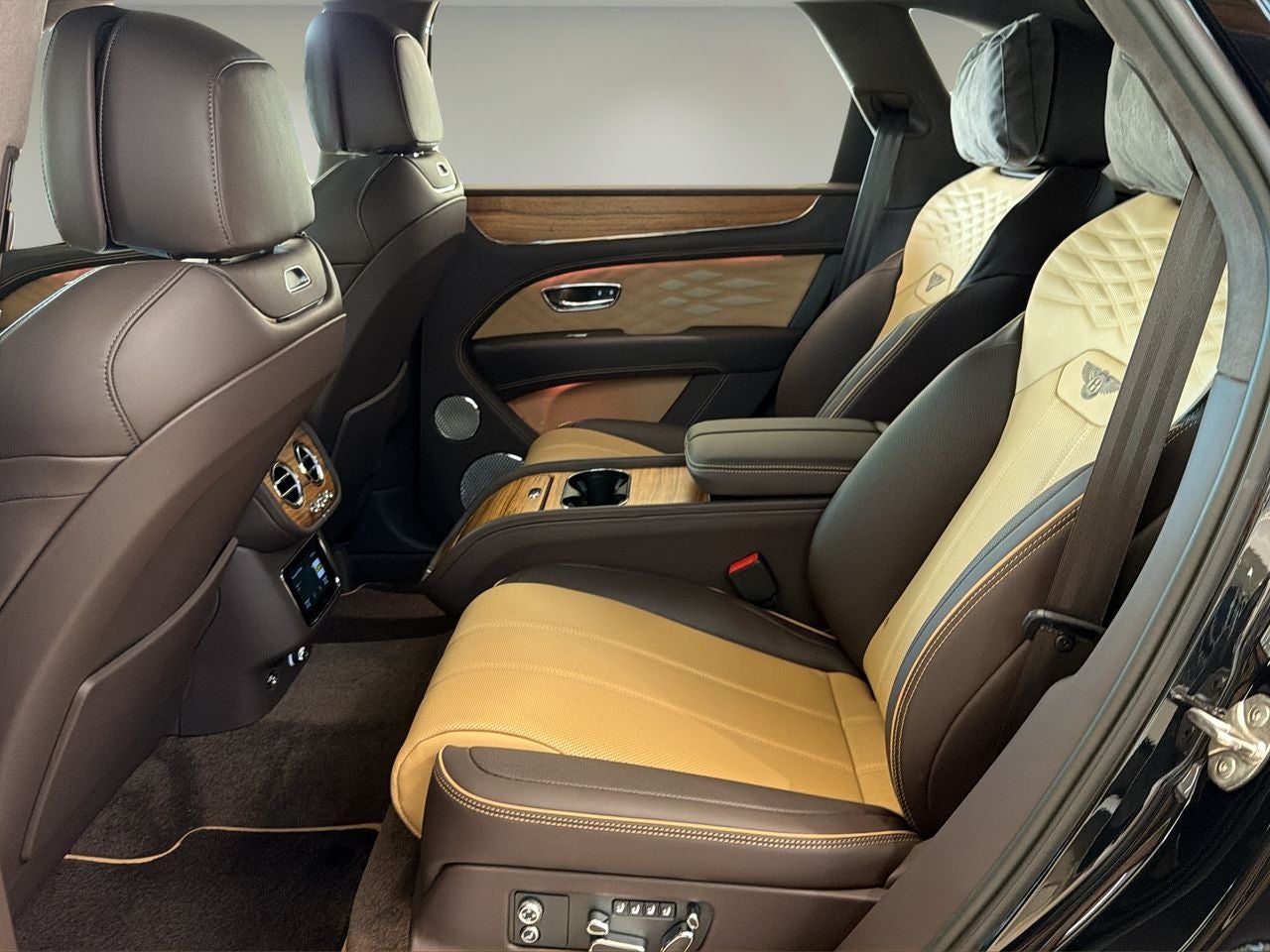 2027 Bentley Bentayga Azure