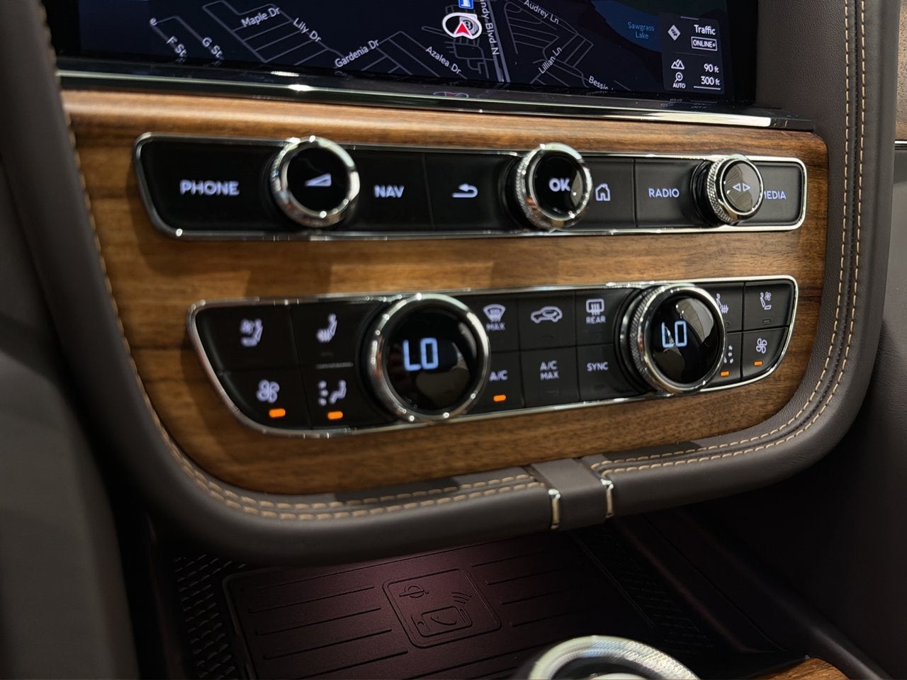 2027 Bentley Bentayga Azure