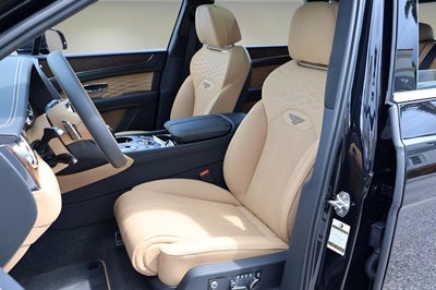 2025 Bentley Bentayga Azure V8