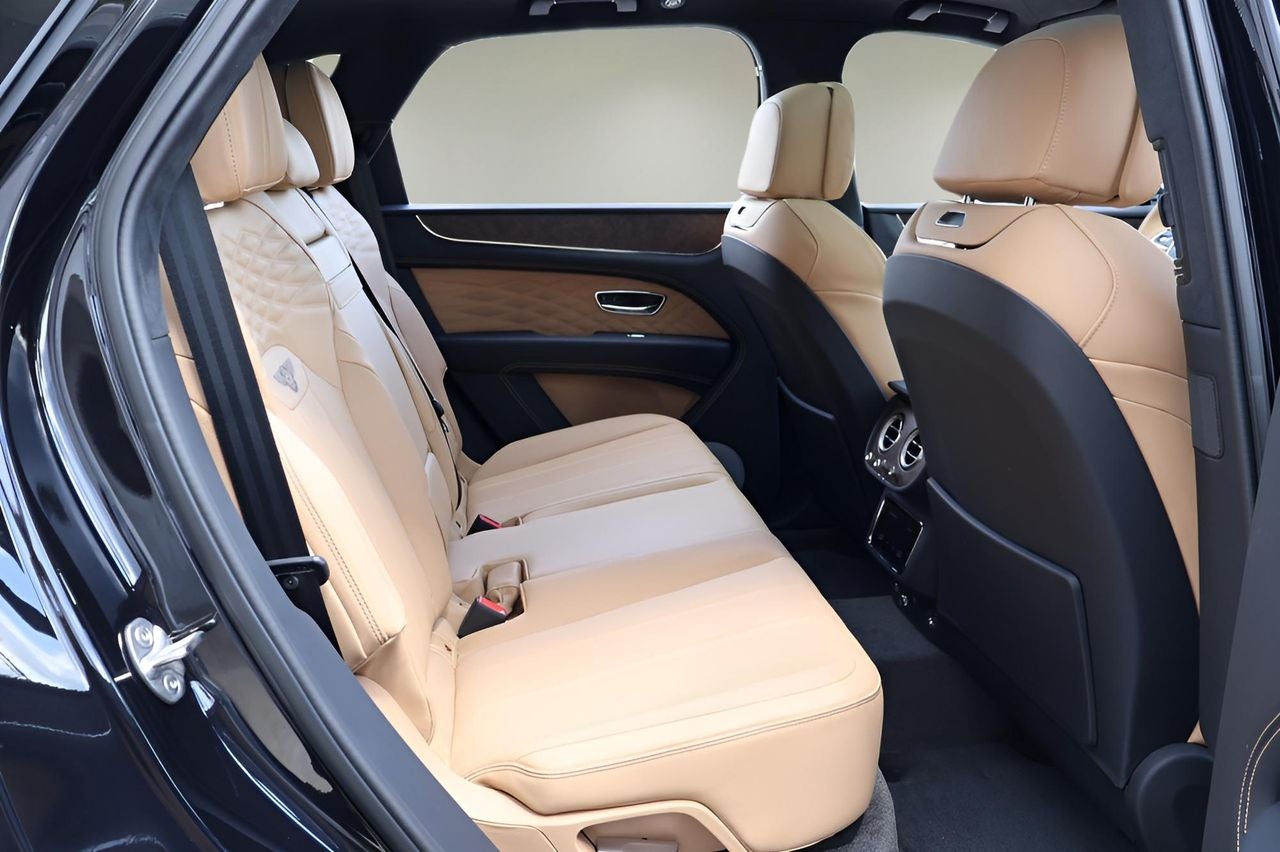 2025 Bentley Bentayga Azure V8