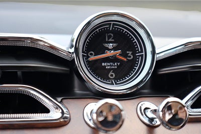 2025 Bentley Bentayga Azure V8