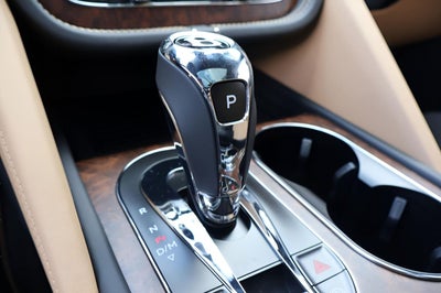 2025 Bentley Bentayga Azure V8