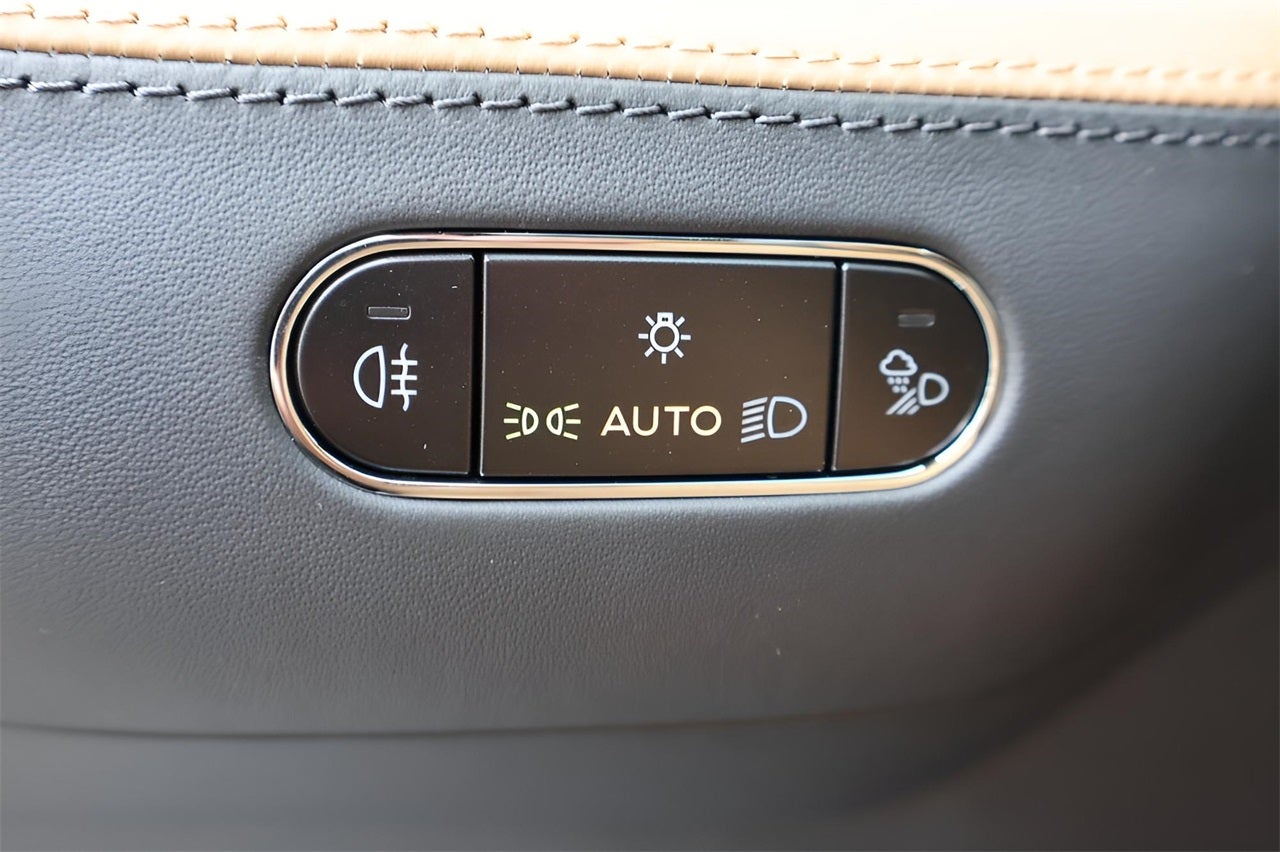 2025 Bentley Bentayga EWB Base