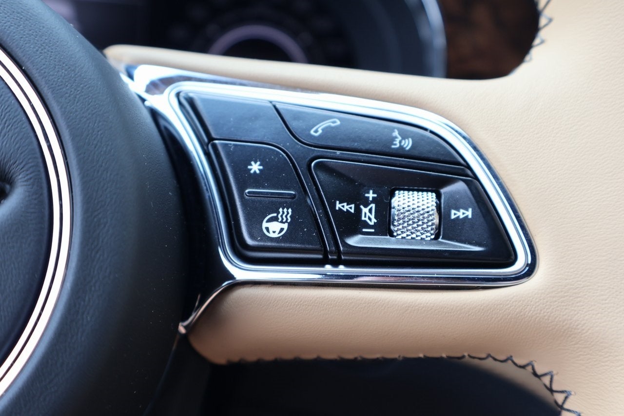 2025 Bentley Bentayga EWB Base