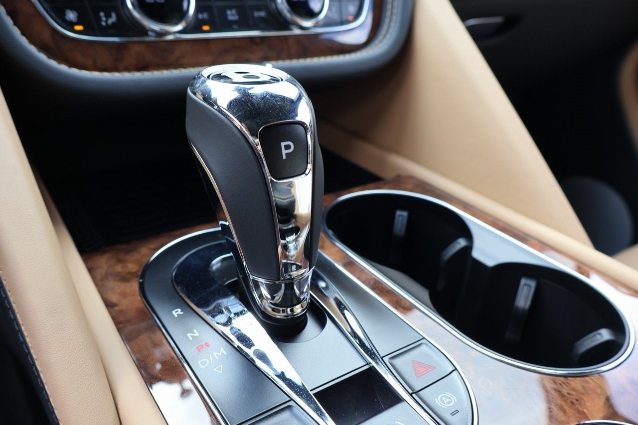 2025 Bentley Bentayga EWB Base