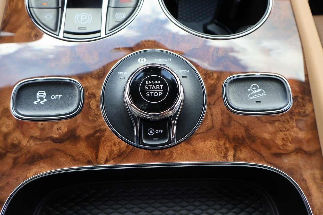 2025 Bentley Bentayga EWB Base