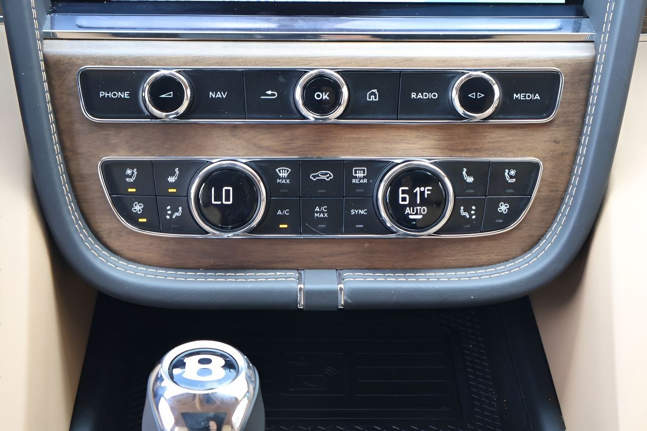 2024 Bentley Bentayga EWB Base